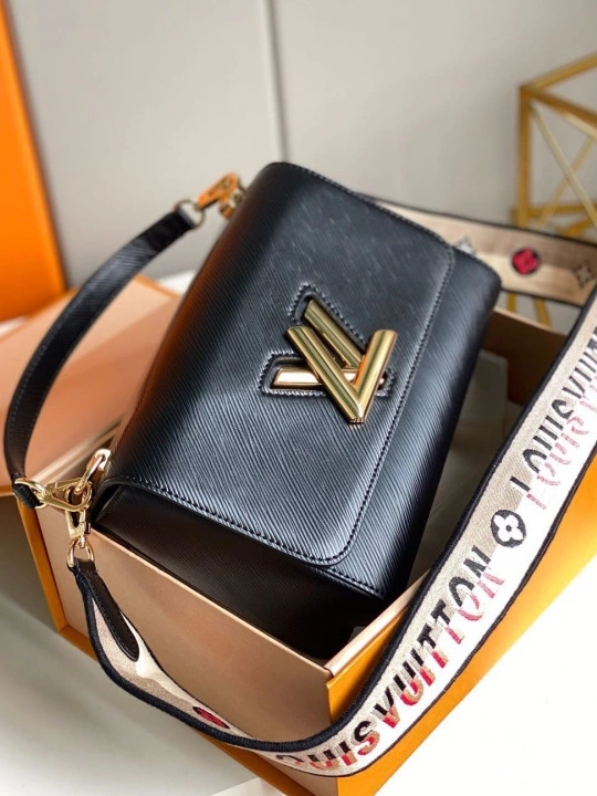 VUITTON MM TWIST LOUIS 0709